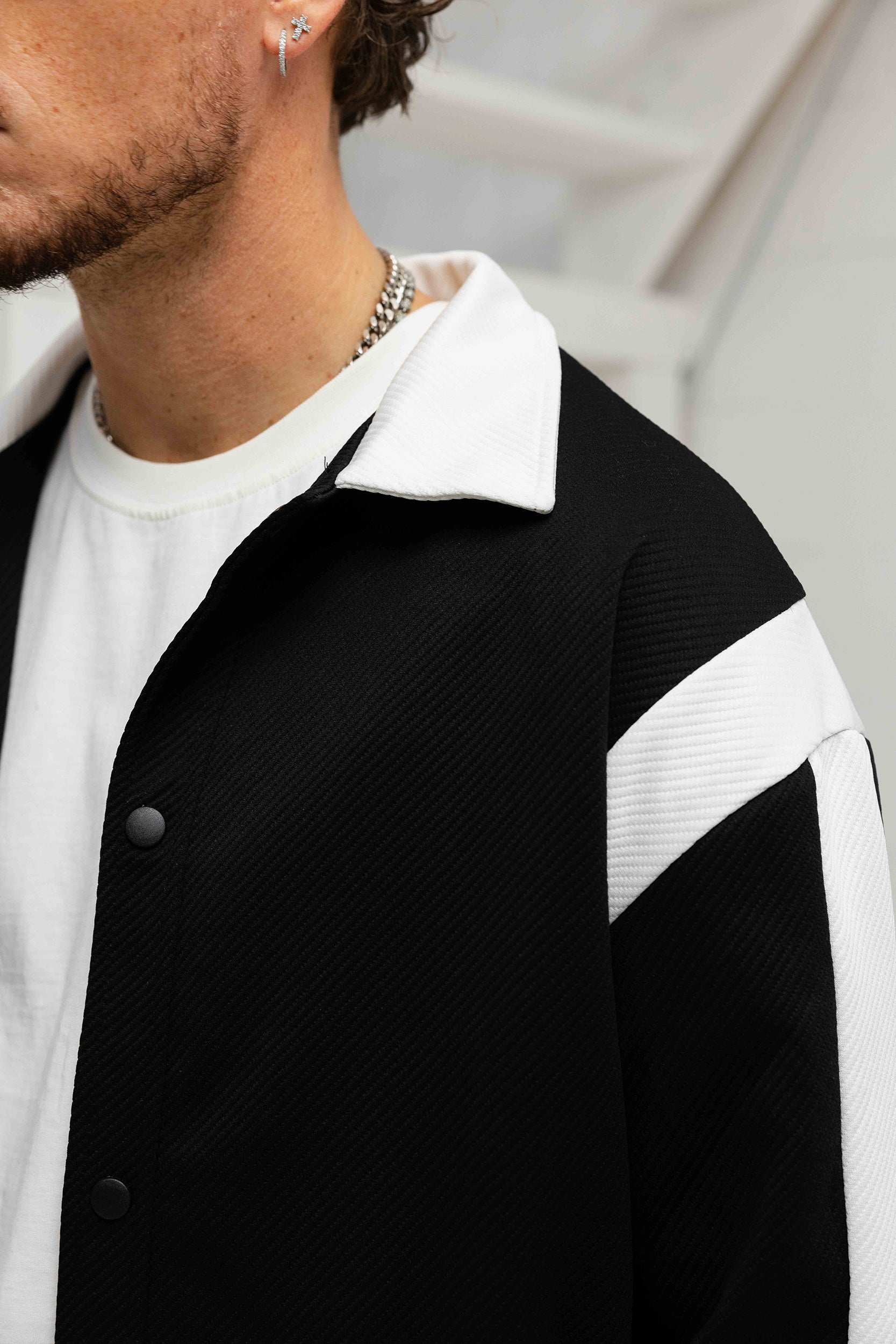 Contrast Block Collar Jacket - White / Black