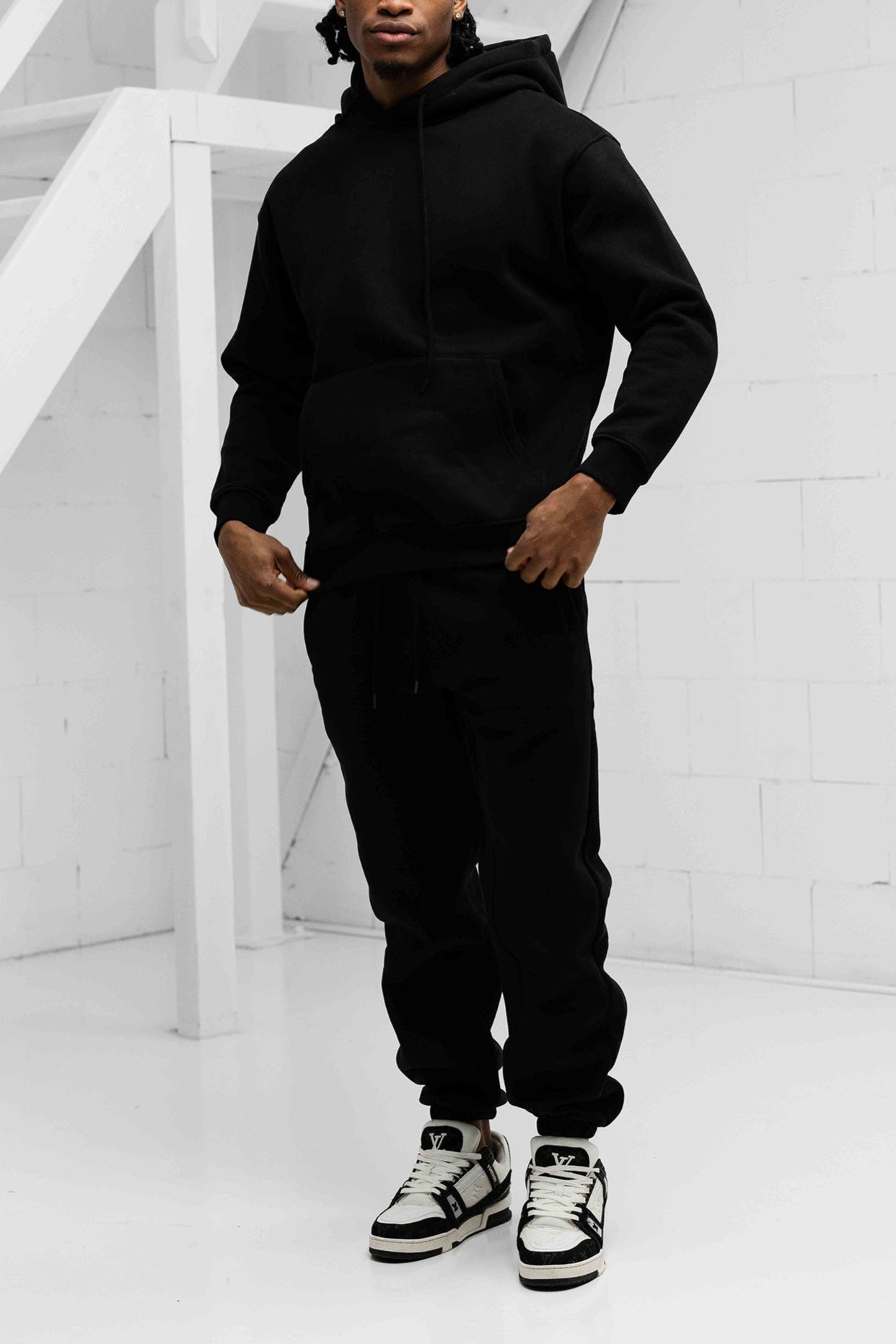 Classix Oversized Sweatpants - Black
