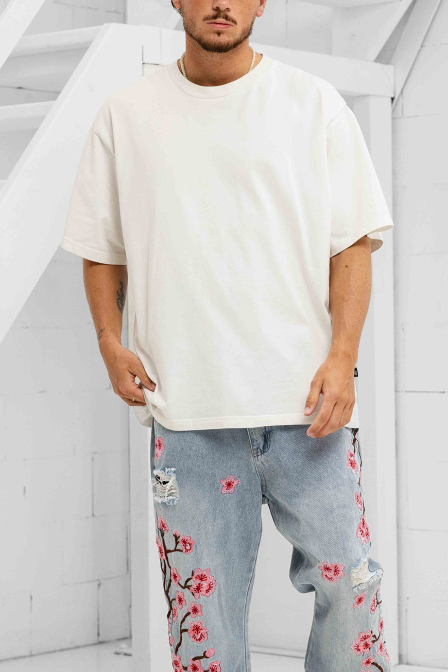 Classix White T-Shirt & Fiora Distressed Blue Denim - Set