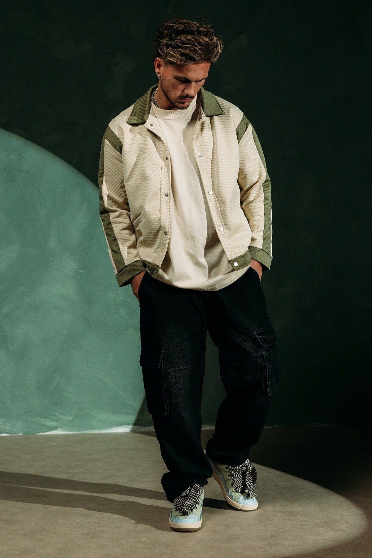 Contrast Block Collar Jacket - Khaki / White