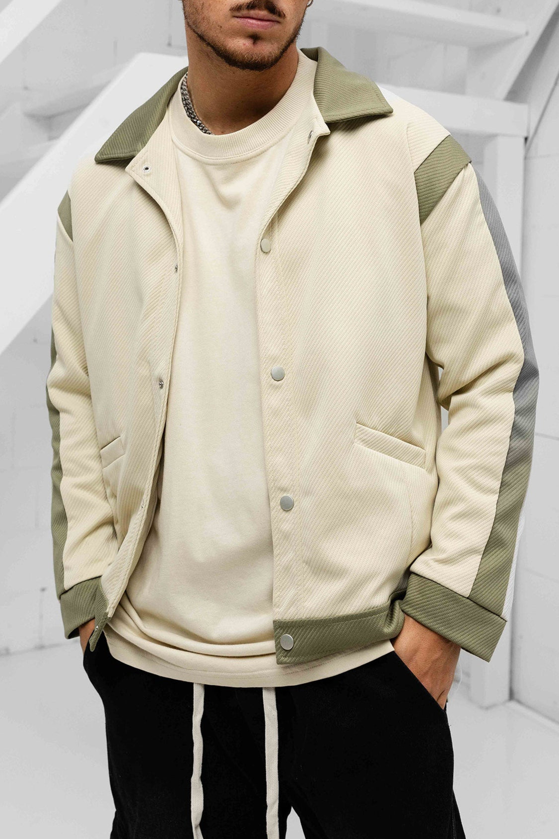 Contrast Block Collar Jacket - Khaki / White