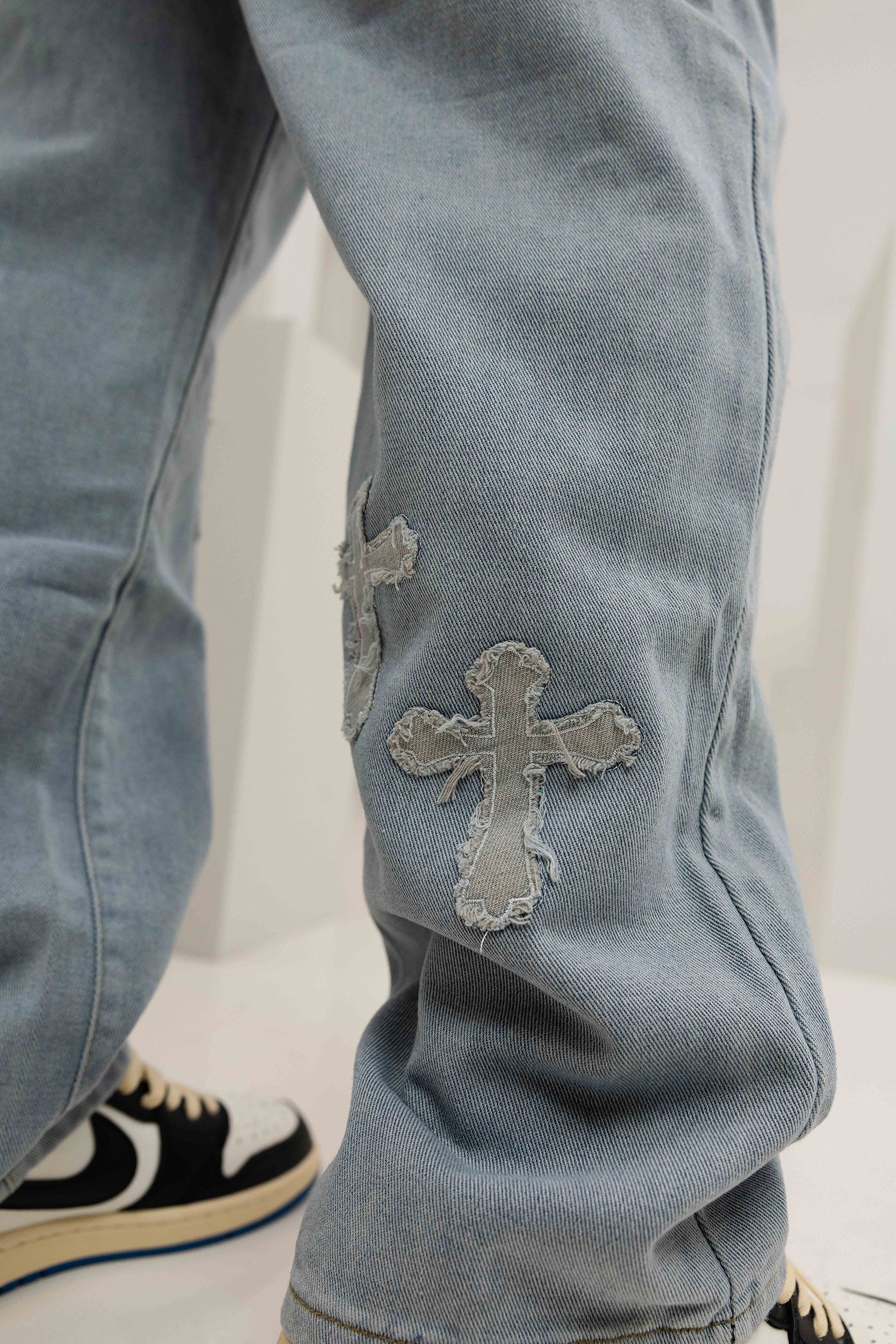 Croce Icon Patched Denim Jeans - Blue