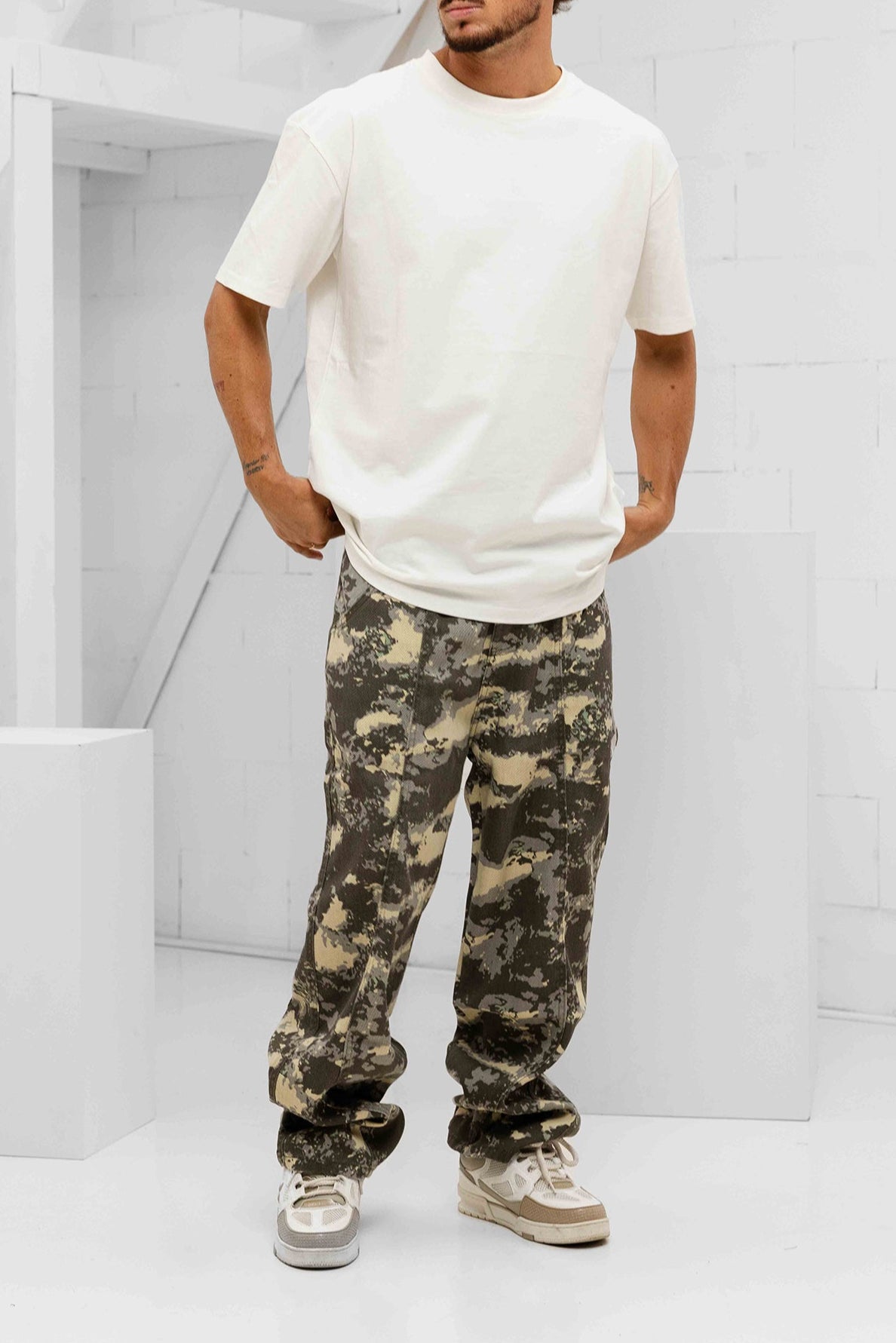 Aranya Camo Jeans - Beige / Green