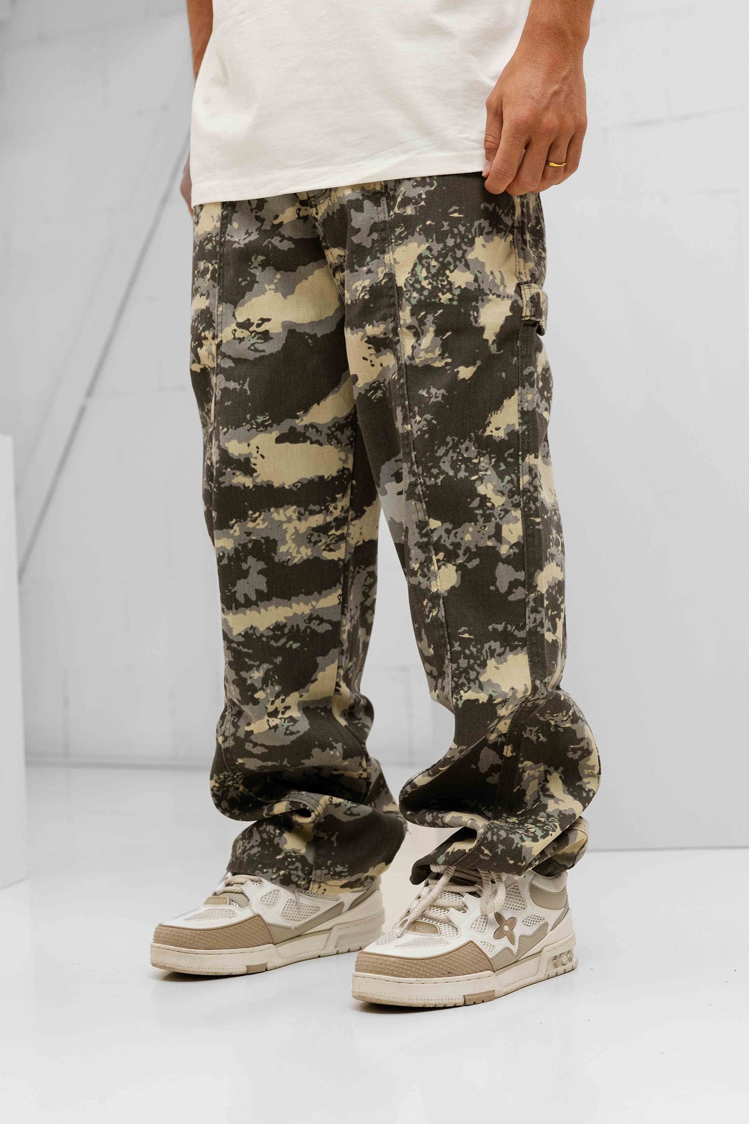 Aranya Camo Jeans - Beige / Green