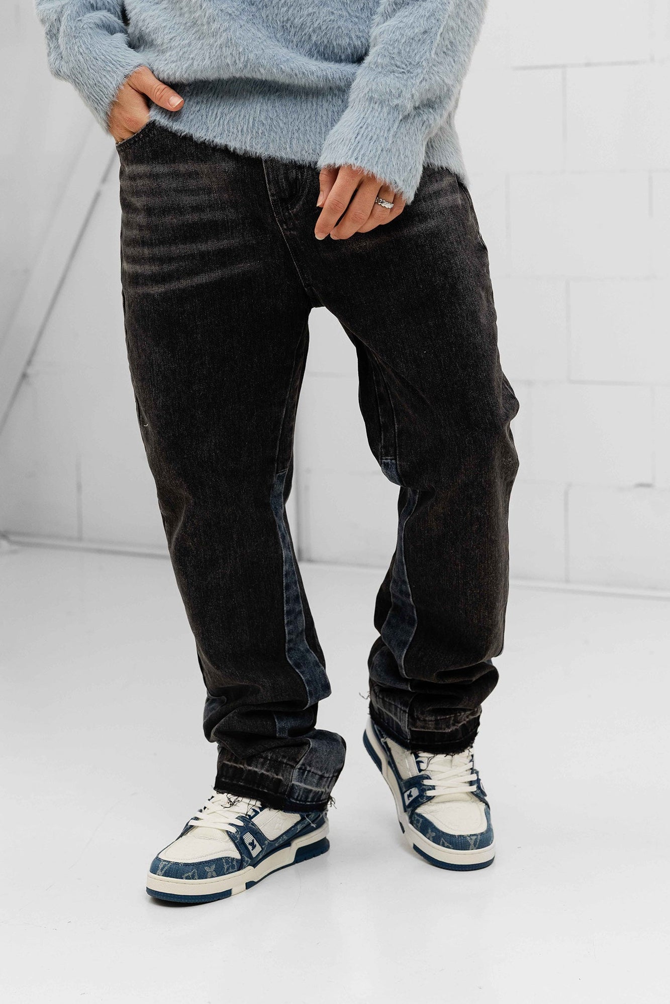 Aurelio Flare Denim Jeans – Black / Blue