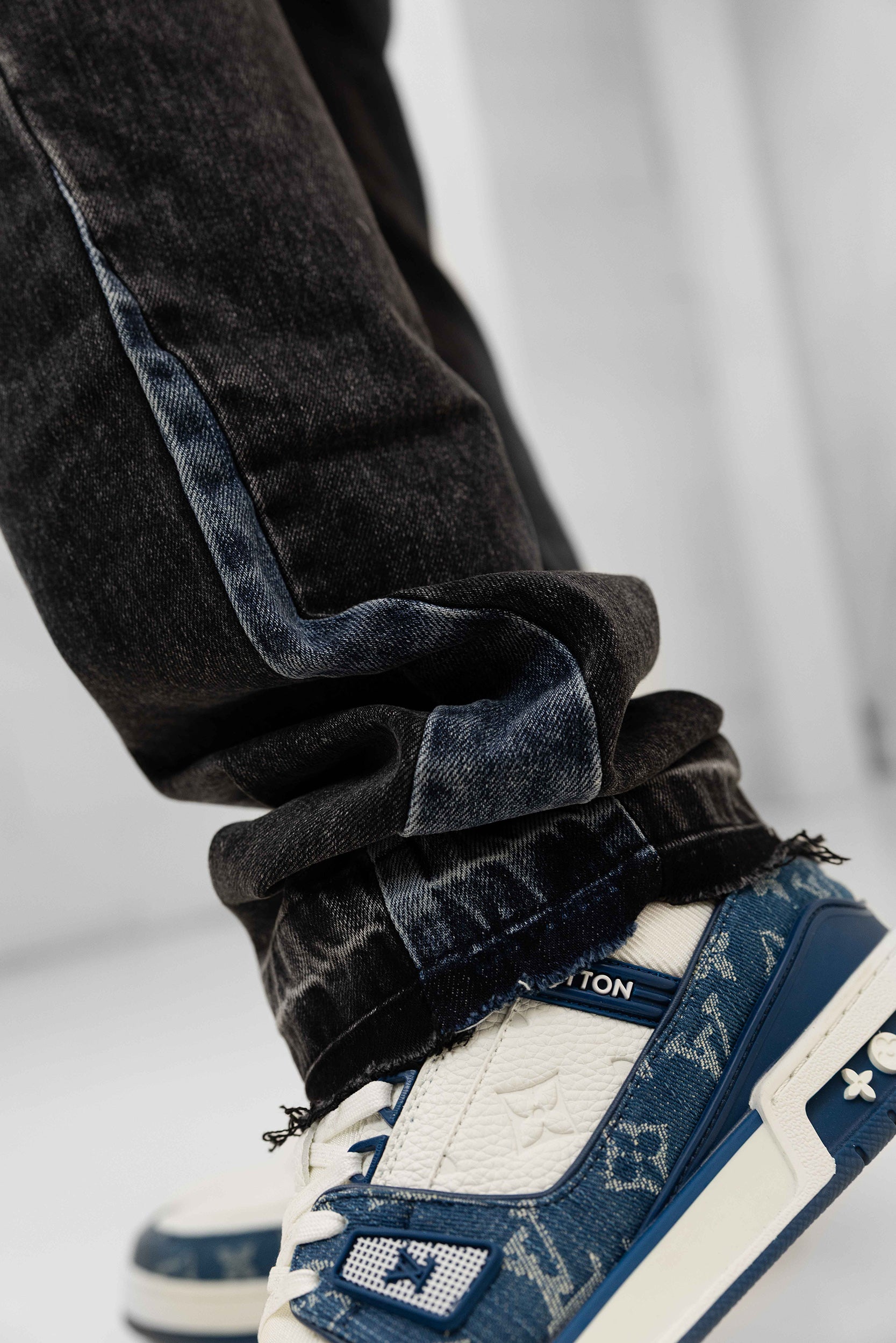 Aurelio Flare Denim Jeans – Black / Blue