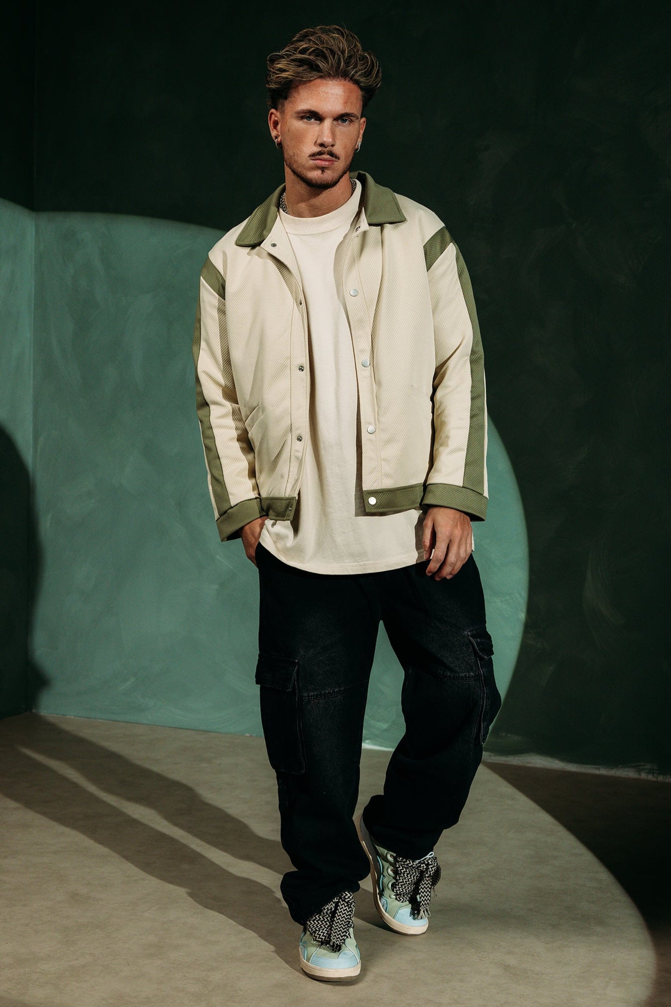 Contrast Block Collar Jacket - Khaki / White